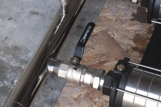 Станція підвищення тиску 2&times;1.1кВт Hmax 48м Qmax 120л/хв нерж 8л + частотне регулювання LEO 3.0 (2ECHm4-50-2AVF-1.1M-8)