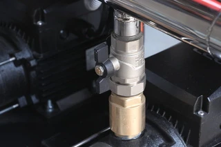 Станція підвищення тиску 2&times;1.1кВт Hmax 48м Qmax 120л/хв нерж 8л + частотне регулювання LEO 3.0 (2ECHm4-50-2AVF-1.1M-8)