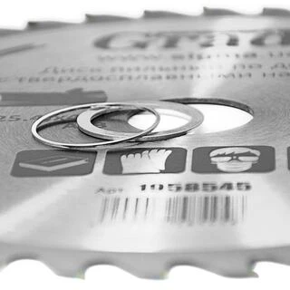 Диск пиляльний по дереву з твердосплавними напайками &Oslash;230&times;32 (30; 25.4)&times;40Т, 6000об/хв GRAD (1958545)